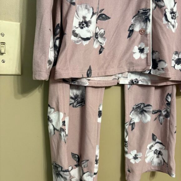 Simply Vera Vera Wang Women’s 2-Piece Velour Pajamas Pants and Shirt Small - Picture 2 of 10